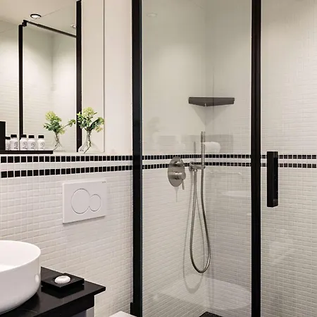 Western Premier The Blake Gare Saint Lazare Hotel