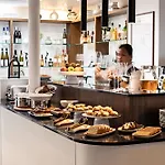 Best Western Premier The Blake Paris Gare Saint Lazare