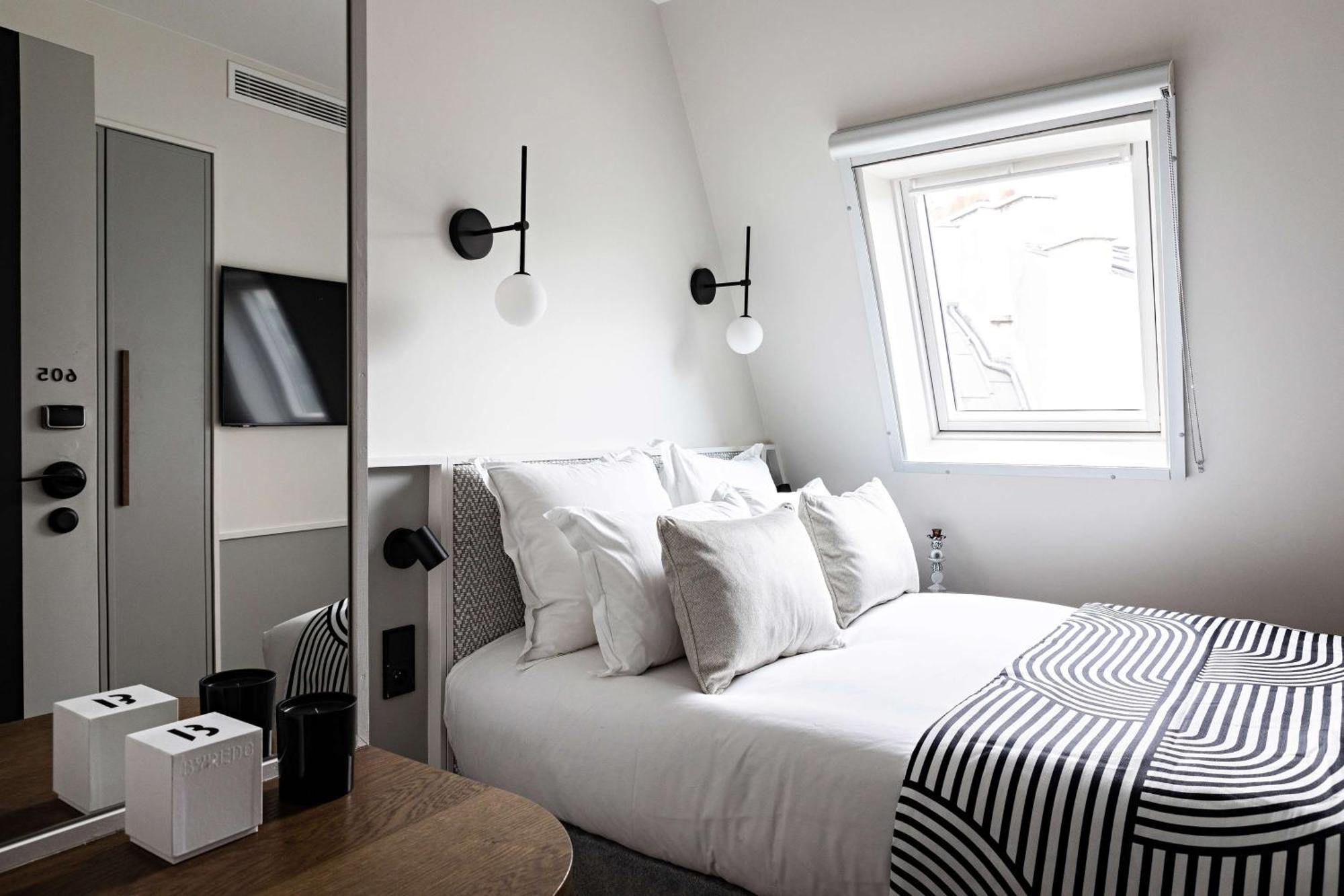 Western Premier The Blake Gare Saint Lazare 4*