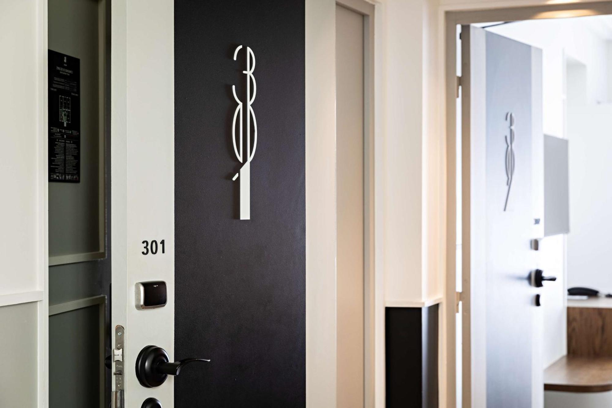 Western Premier The Blake Gare Saint Lazare Hotel 4*