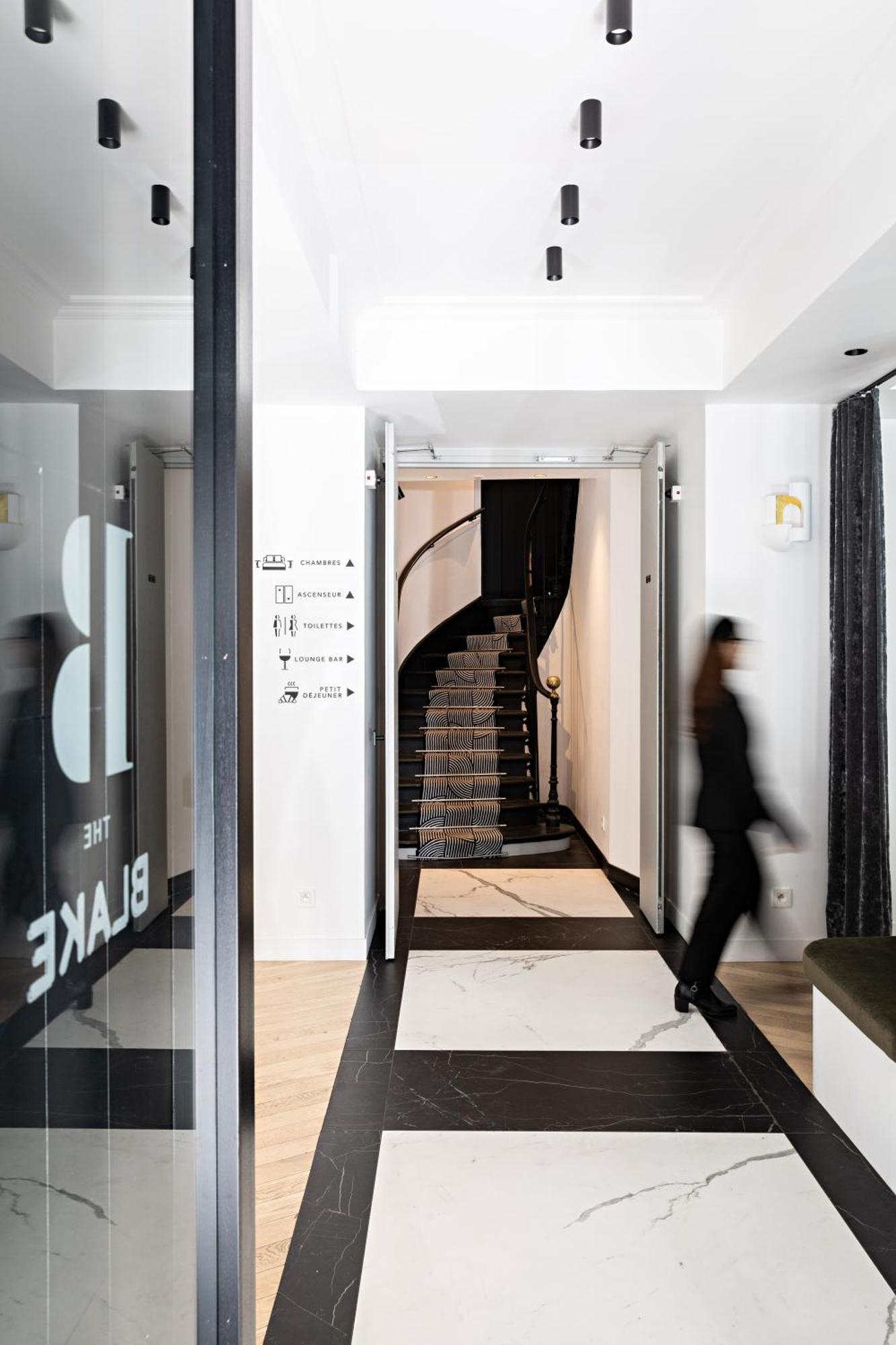 Hotel Western Premier The Blake Gare Saint Lazare 4*